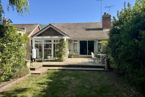 2 bedroom semi-detached bungalow for sale