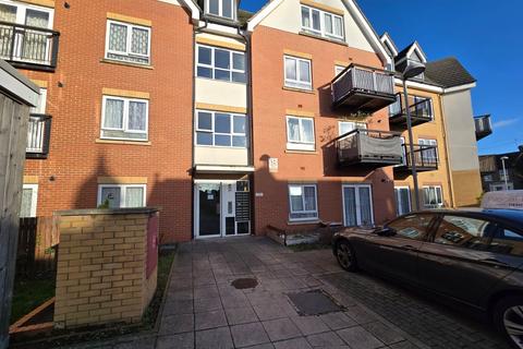 Featherstone Court, Southall, Greater... 1 bed apartment for sale