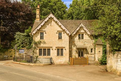 Sandford Lodge, High Street, Avening 2 bed cottage for sale