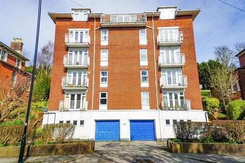 St. Helens Road, Hastings 2 bed flat for sale