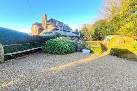 Stunts Green, Hailsham, East Sussex... 3 bed detached house for sale