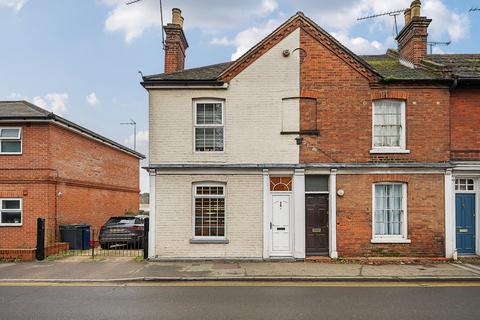 East Street, Farnham, Surrey, GU9 2 bed terraced house for sale