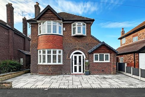 Highfield Road, Timperley 3 bed detached house for sale