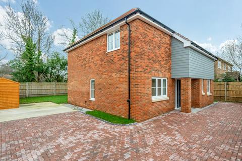 Cooks Lane, Calmore, SO40 4 bed detached house for sale