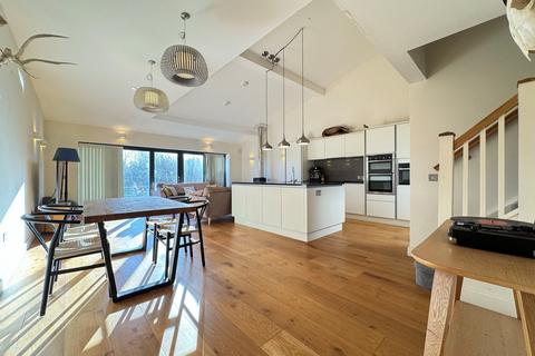 Lockinge, Wantage, OX12 3 bed barn conversion for sale