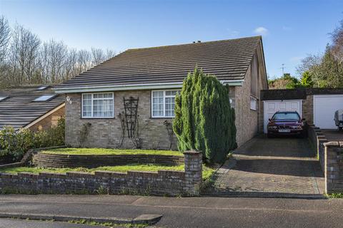 Glebe Close, Lewes 3 bed detached bungalow for sale