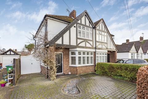 Lyndhurst Avenue, Twickenham, TW2 3 bed semi