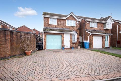 Linnet Road, Poole, Dorset, BH17 3 bed detached house for sale