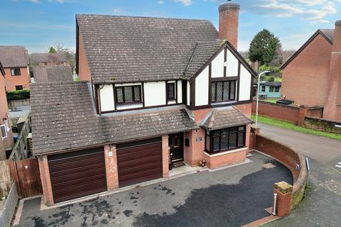 Manor Farm Drive, Hinstock, TF9 4 bed detached house for sale