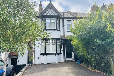 5 bedroom semi-detached house for sale