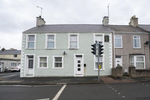 London Road, Holyhead LL65 1 bed flat for sale