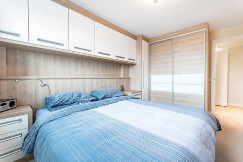 Westminster Bridge Road, Waterloo... 3 bed flat for sale