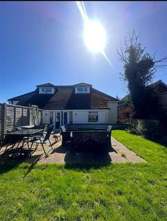 Horsham Road, Littlehampton 2 bed maisonette for sale