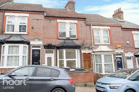 Russell Rise, Luton 3 bed terraced house for sale