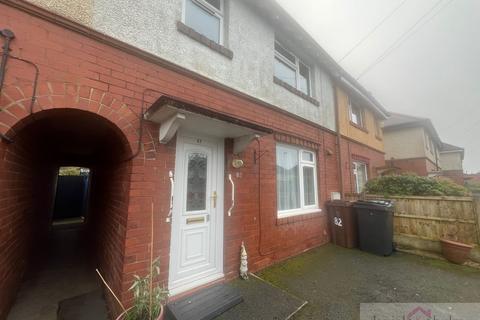 Abbotts Road, Leek, Staffordshire 2 bed townhouse for sale