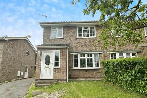 Salter Close, Castle Donington DE74 3 bed semi