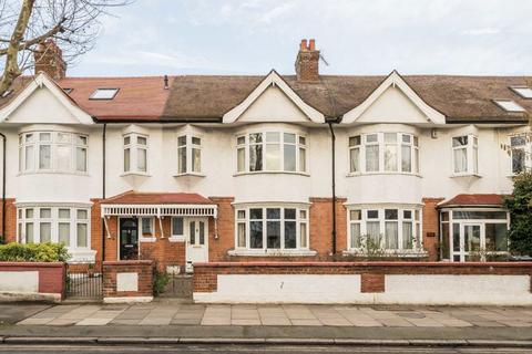 Boston Manor Road, Brentford TW8 3 bed house for sale