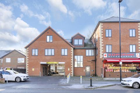 New Heston Road, Hounslow 2 bed apartment for sale