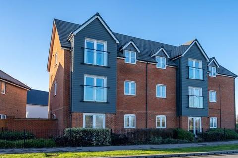 Sandpiper Road, Chichester 2 bed apartment for sale