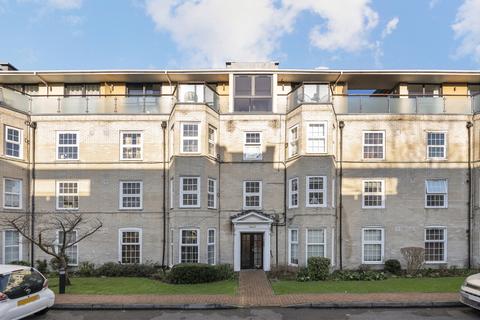 West Barnes Lane, Raynes Park KT3 2 bed apartment for sale