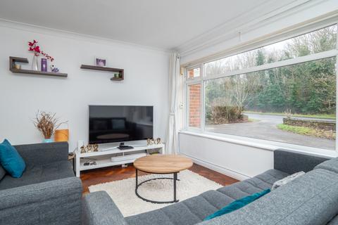 London Road, Epsom KT17 4 bed terraced house for sale