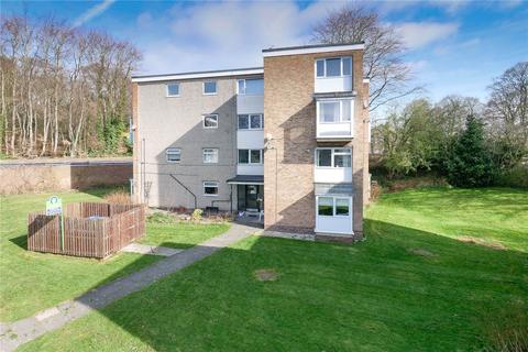 Hoyle Court Road, Shipley BD17 2 bed flat for sale