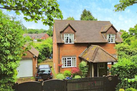 New Lane Hill, Tilehurst, Reading... 3 bed detached house for sale