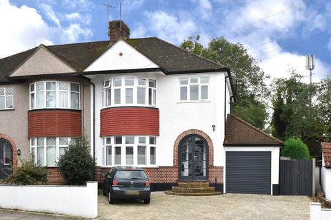 Hillview Road Orpington BR6 3 bed semi