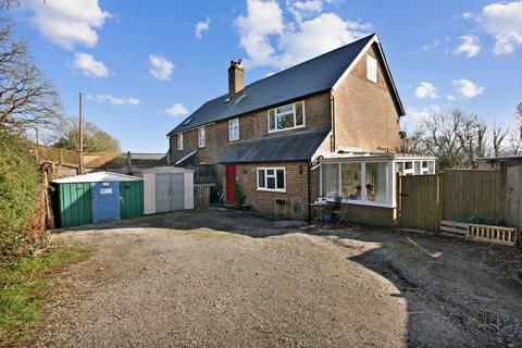 London Road, Forest Row, RH18 3 bed semi