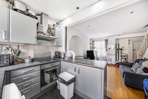 Granden Road, Norbury, London, SW16 4 bed house for sale