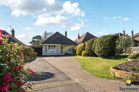 Merrow Lane, Surrey GU4 2 bed bungalow for sale