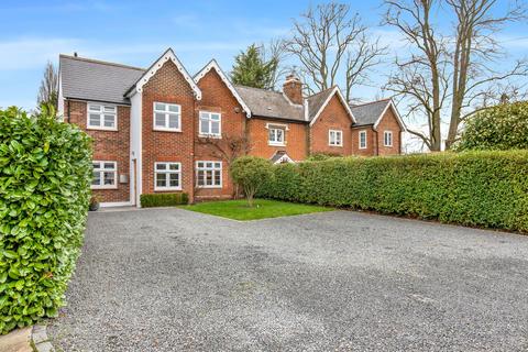 West Street, Epsom KT17 5 bed end of terrace house for sale
