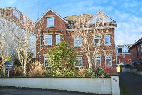 Alumhurst Road, WESTBOURNE, BH4 1 bed apartment for sale