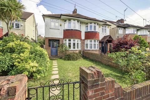 Tudor Drive, Kingston Upon Thames, KT2 3 bed semi