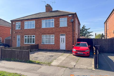 Windsor Avenue, Newark NG24 3 bed semi