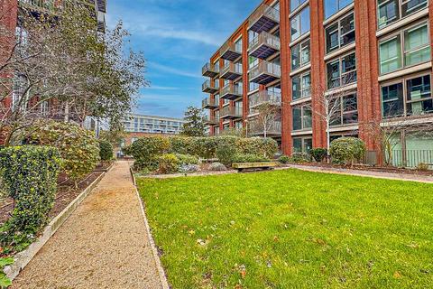 Royal Crest Avenue, London, E16 2 bed apartment for sale