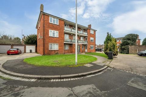 Newbury,  Berkshire,  RG14 2 bed flat for sale