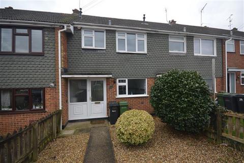 Beadon Drive, Braintree, CM7 3 bed terraced house for sale