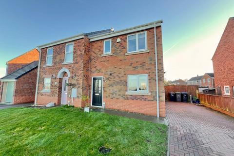 Henry Avenue, Bowburn, Durham 3 bed semi