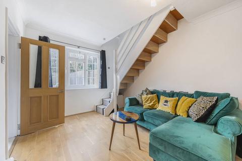Belmont Mews, Whitton, Hounslow, TW3 1 bed semi