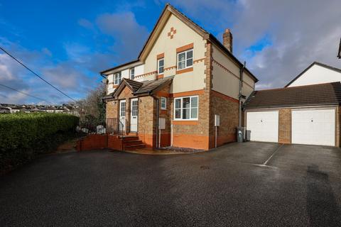 Century Close, St Austell, PL25 3 bed semi