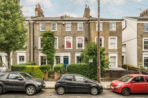 Horton Road, London E8 1 bed flat