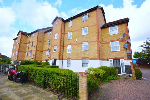 Kennet Square, Mitcham CR4 2 bed flat for sale