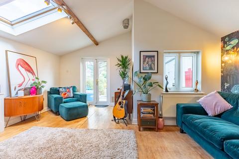 Hawfield Gardens, St. Albans AL2 4 bed detached house for sale