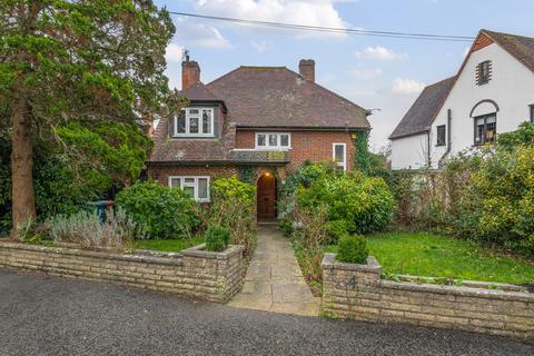 Holland Close, Stanmore, Middlesex 5 bed detached house for sale