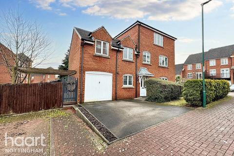 Cudworth Drive, Mapperley 4 bed semi