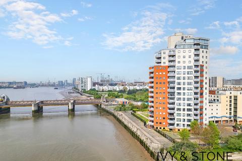 Wards Wharf Approach, London, E16 1 bed apartment for sale