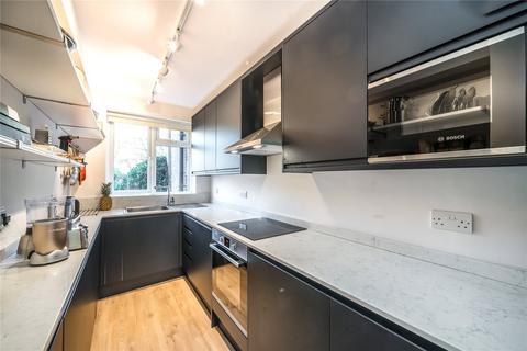 London SW9 2 bed apartment for sale