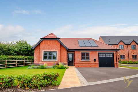 Worcester WR2 3 bed detached bungalow for sale