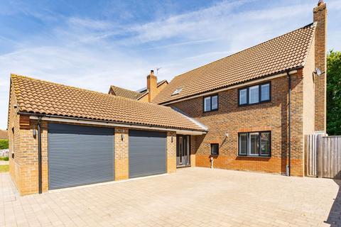 Bramley Road, Dereham 4 bed detached house for sale